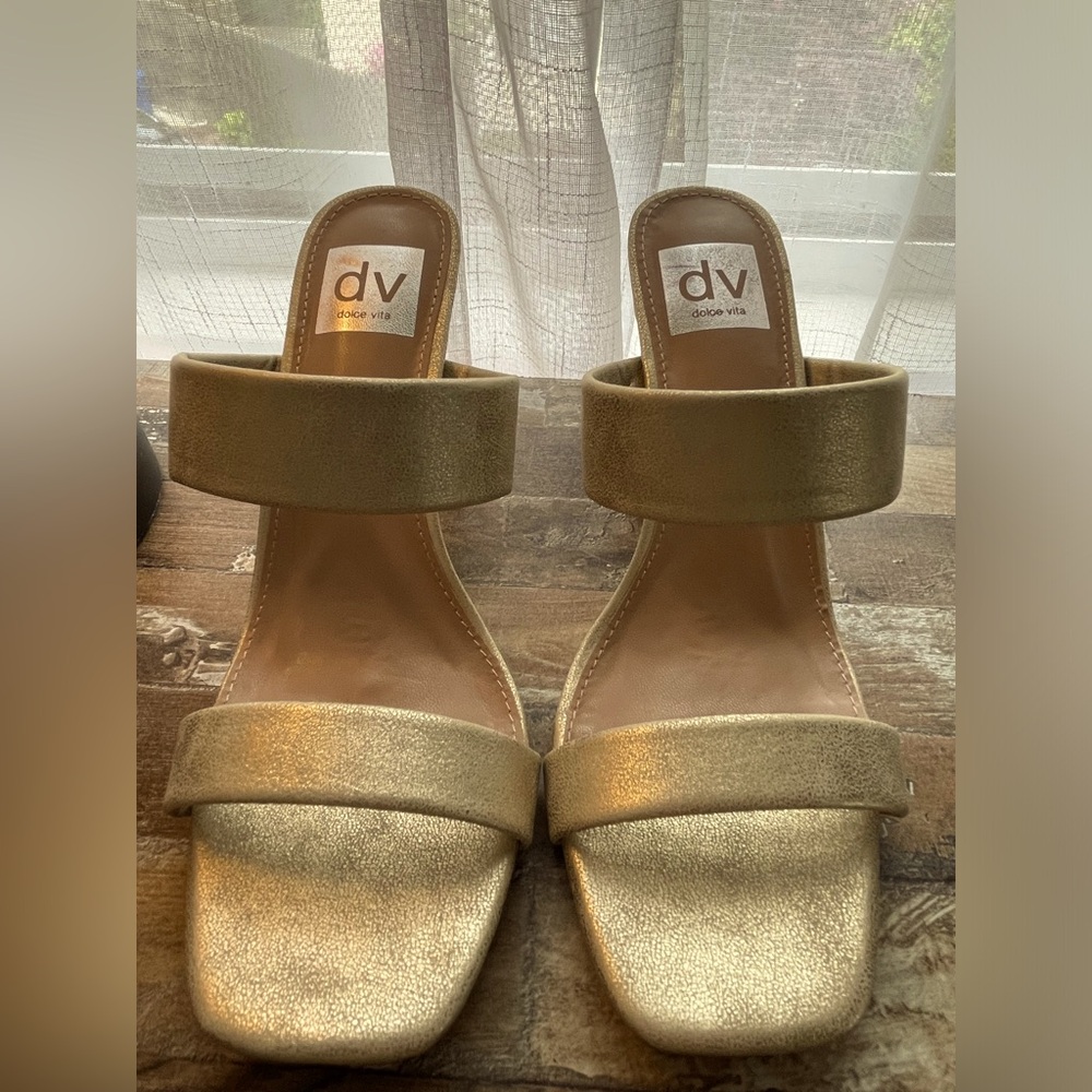 Dolce Vita slip ons. Size 6.5. NWOT